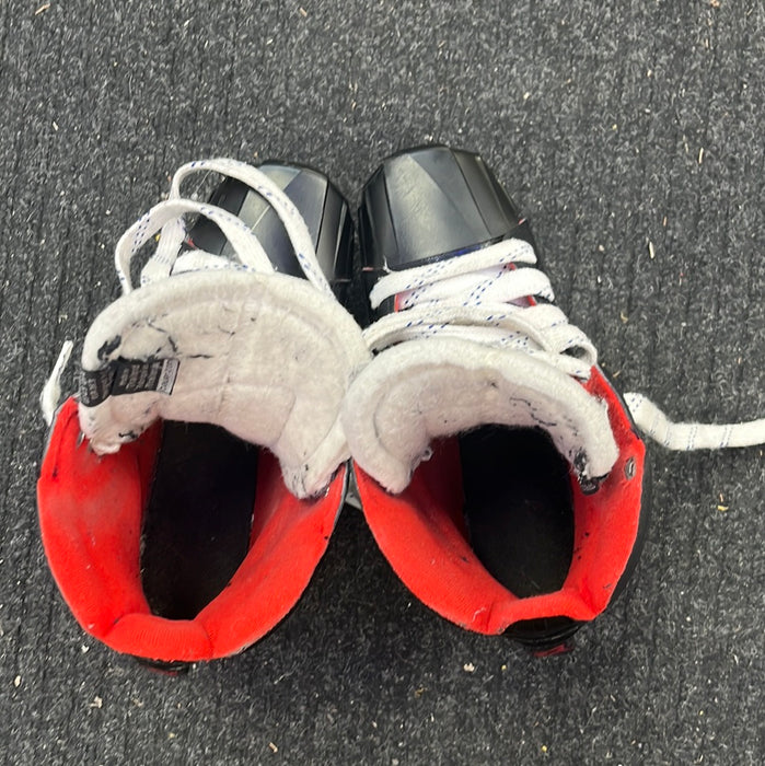 Used Bauer Vapor X2.7 Size 3.5 Goal Skates