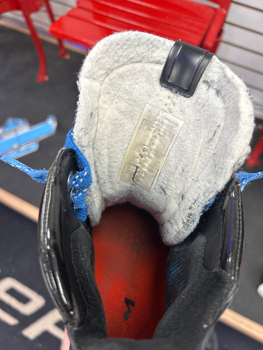 Used CCM EFlex 6.9 Senior Goal Skates