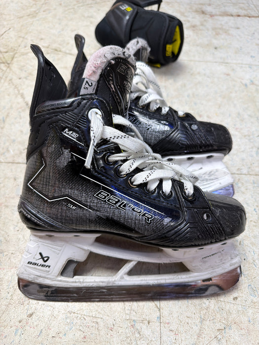 Used Bauer Supreme M50 Pro Size 2.5D Skates