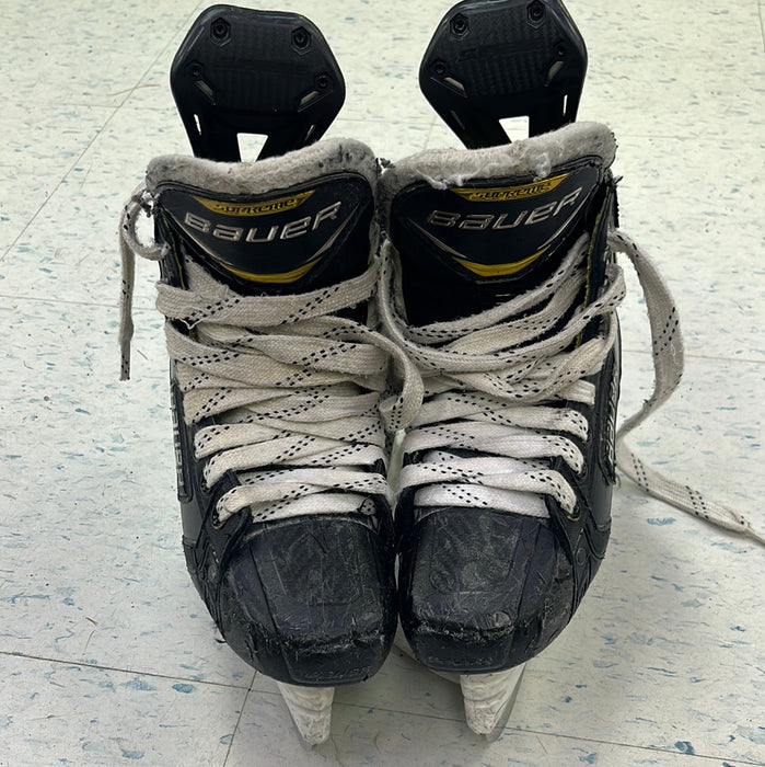 Used Bauer Supreme 3S Pro Size 3.5 Player Skates
