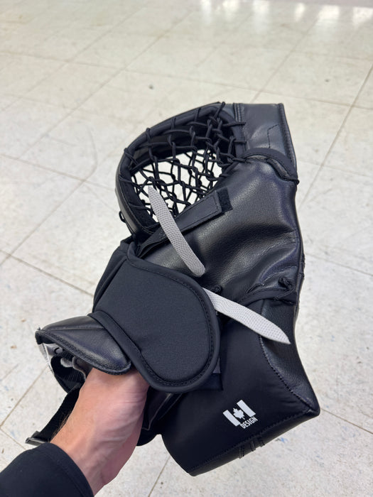 Used Demo Brian's Optik X4 Goalie Catcher Intermediate