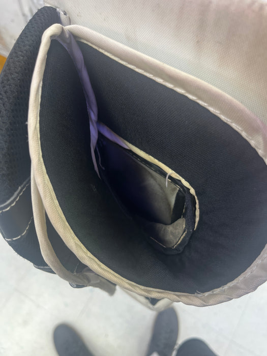 Used CCM P2.5 Junior Catcher and Blocker Set