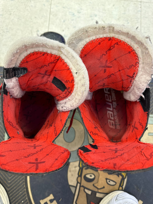 Used Bauer Vapor X3.7 7D Player Skates