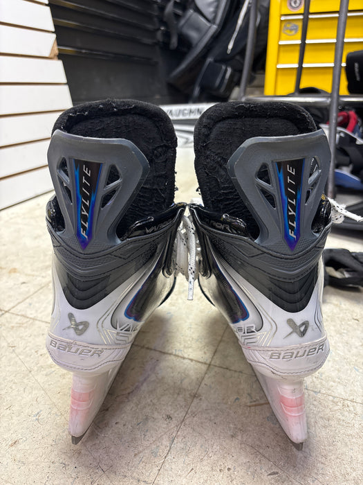Used Bauer Vapor Flylite Size 3.0D Skates