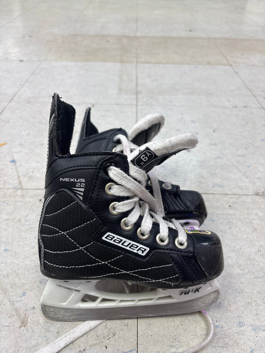 Used Bauer Nexus 23 Youth 9.0 Skates