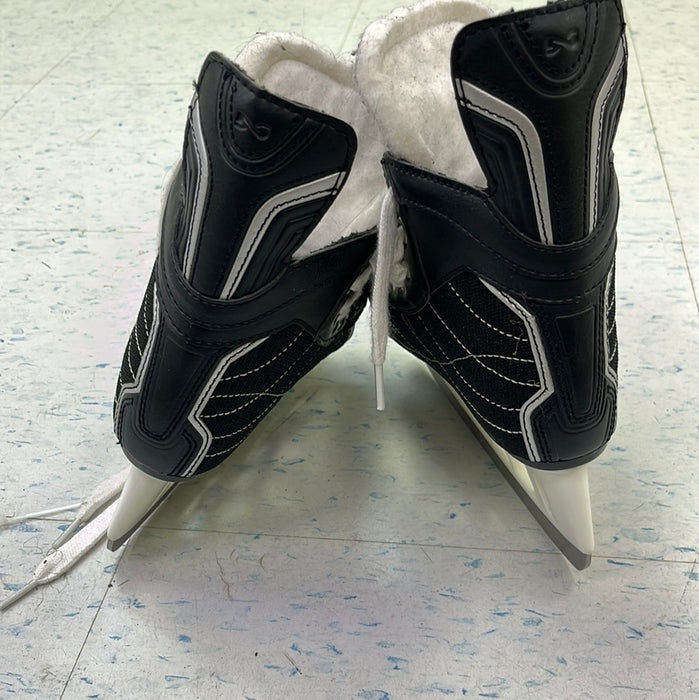 Used Bauer Nexus 22 Size 11 Youth Player Skates