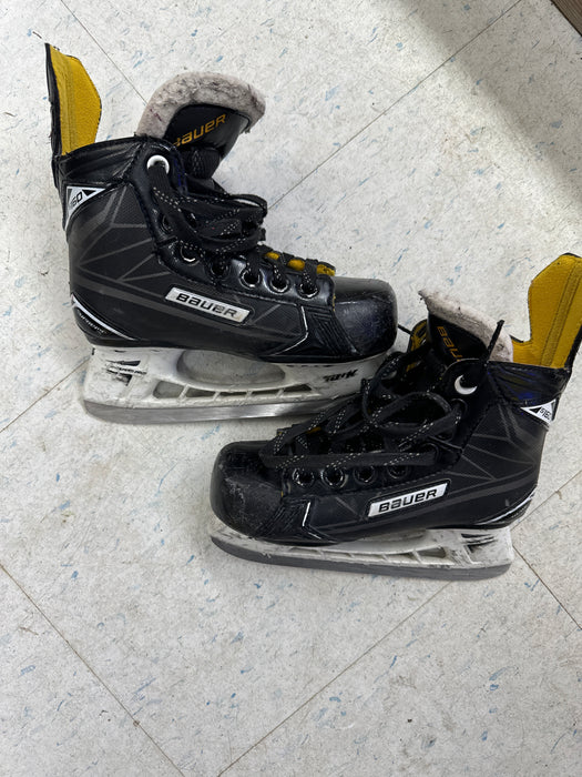 Used Bauer Supreme S160 13.5 Player Skates