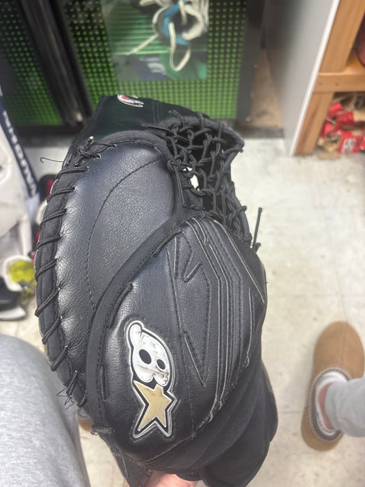 Used Brian’s Iconik X Goalie Catcher Size Junior