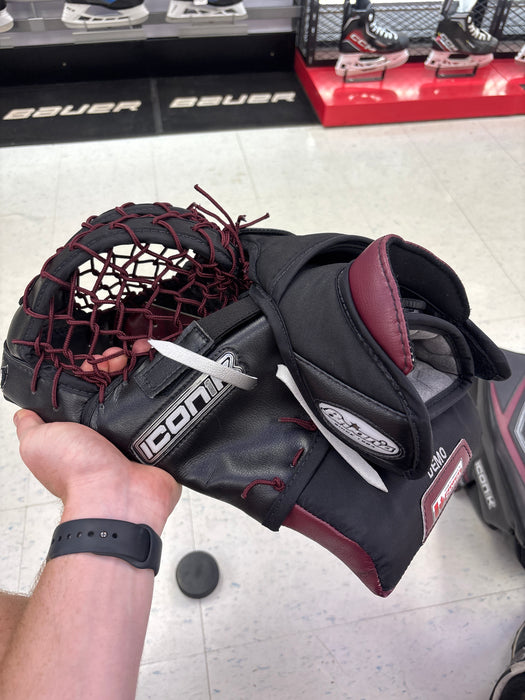 Demo Brian’s Iconik Senior Full Right Catcher and Blocker Set