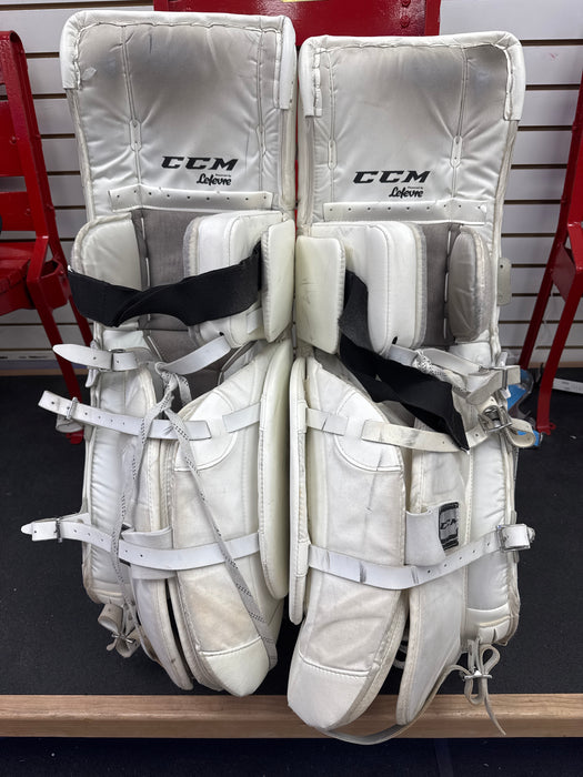 Used CCM Extreme Flex II 34+2” Goalie Leg Pads