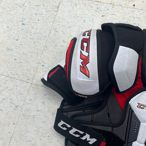 Used CCM FT4 Pro Senior Small Shoulder Pads