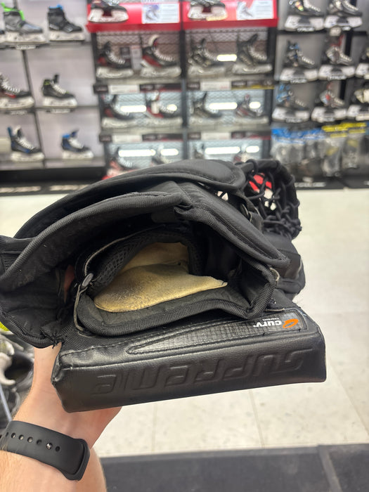 Used Bauer Supreme M5 Pro Intermediate Catcher