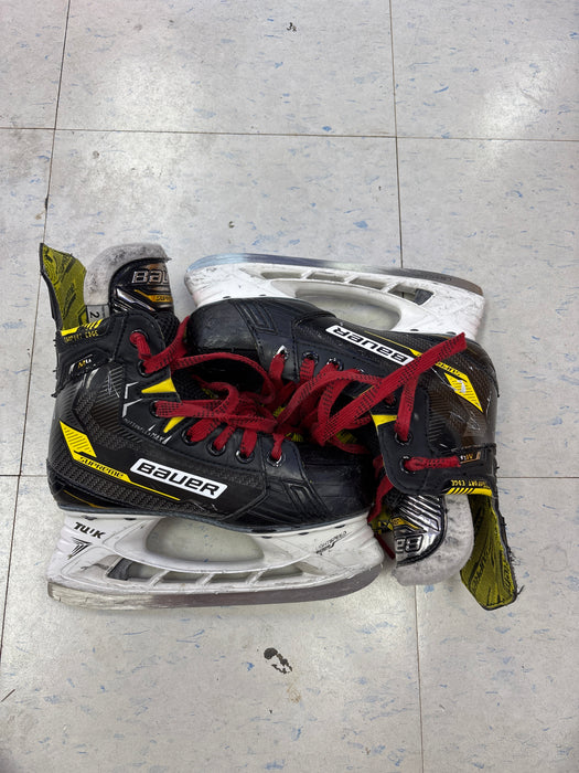 Used Bauer Supreme M4 Size 2.0D Skates