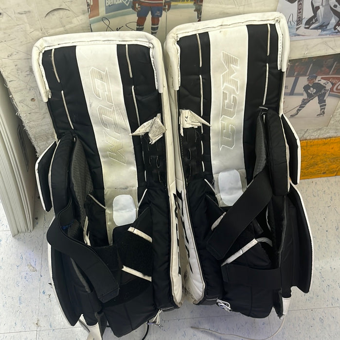 Used CCM EFlex 5.5 28+1 Goal Pads
