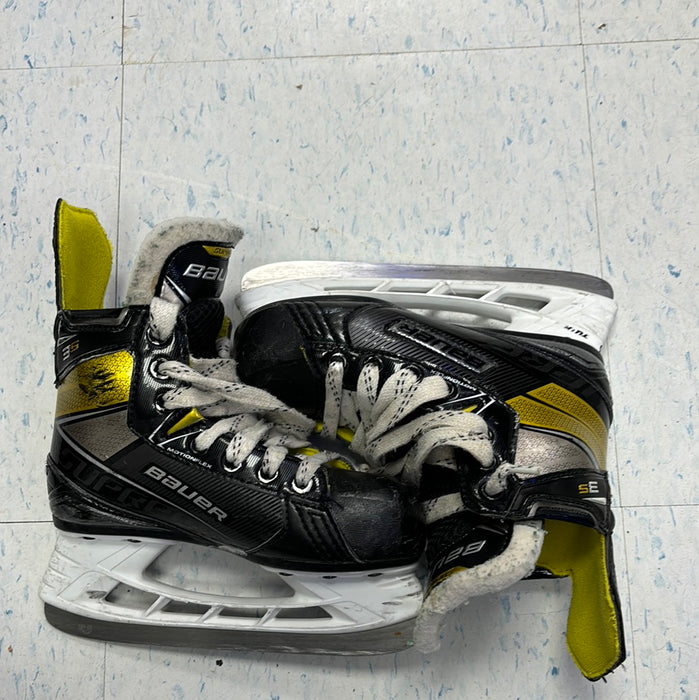 Used Bauer Supreme 3s Youth 13.0 Skates