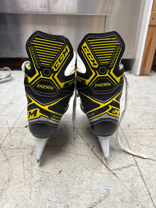 Used CCM Super Tacks 9350 Skates Youth 11.0D