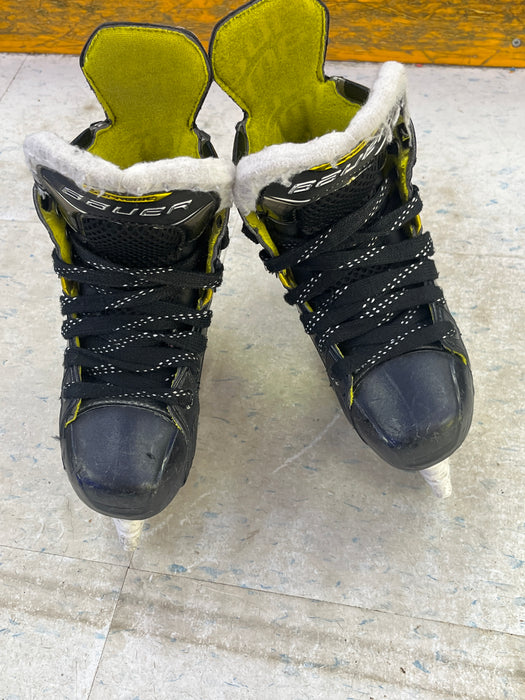 Used Bauer Supreme 3S Size 1 Skates