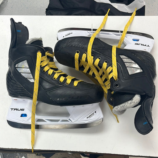 Used True Custom Senior Skates w/ Extra Blacksteel Size 7R