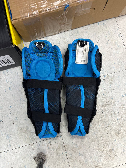 Used Bauer X 9” Youth Shin Guard