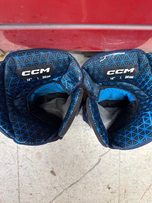 Used CCM JetSpeed FT8 Gloves Size 14”