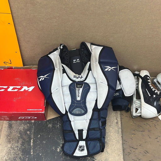 Used Reebok 9K Junior Extra Large Goalie Chest Protector