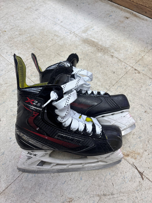 Used Bauer Vapor x2.6 3.0D Skates