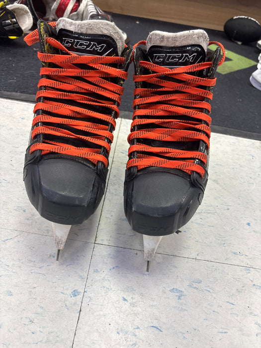 Used CCM SuperTacks 9380 Goalie Skates Size 5.5