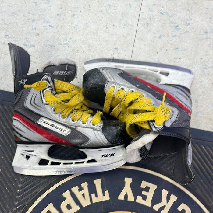 Used Bauer Vapor X3.0 Size 11 Youth Skates