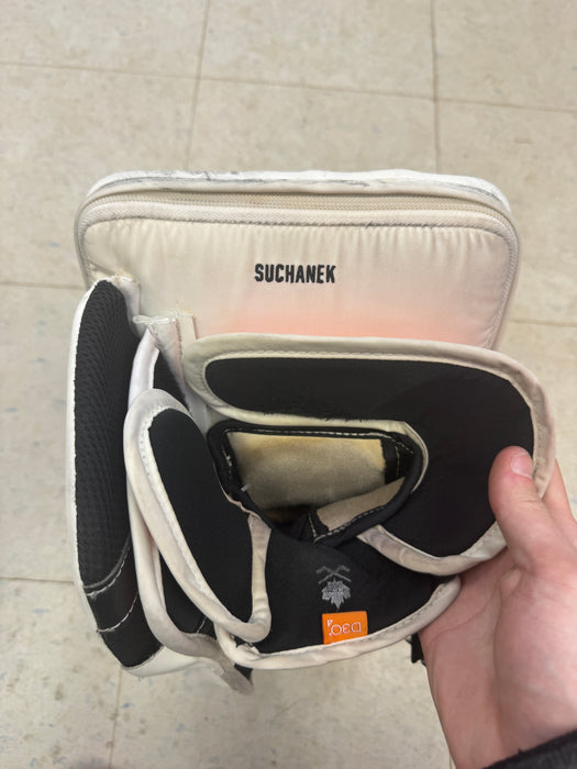Used CCM Pro Stock EFLEX 5 Blocker 'SUCHANEK' Senior