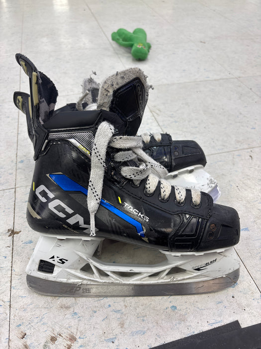 Used CCM Tacks AS-580 Size 4.0 Intermediate Skates