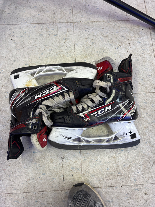 Used CCM JetSpeed FT2 Size 8.5D Senior Skates