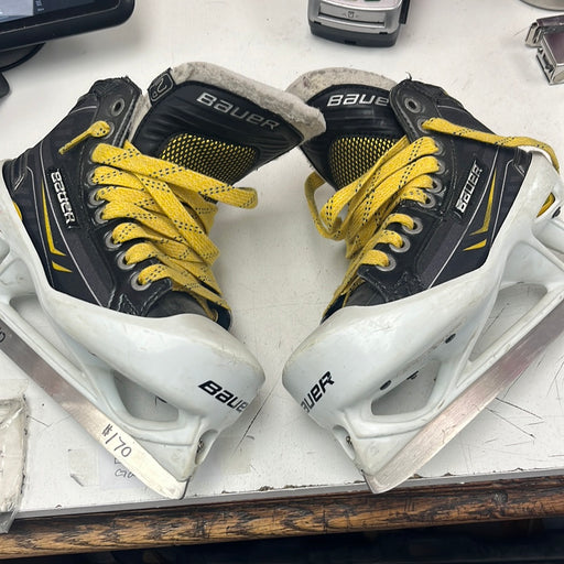 Used Bauer Supreme One.9 Size 2D Junior Goal Skates
