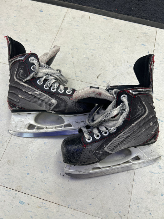 Used Bauer Vapor X40 Player Skates