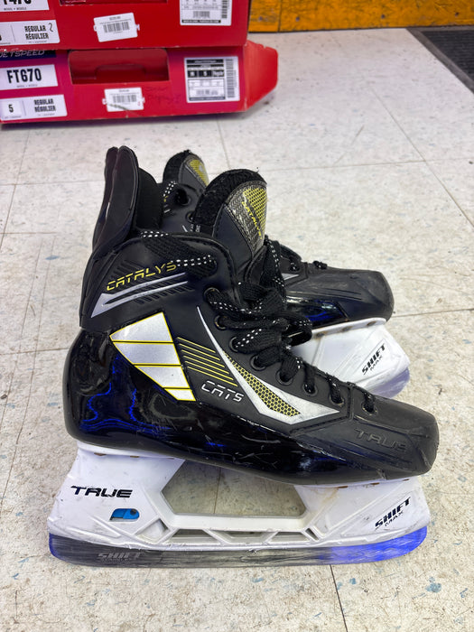 Used True Catalyst 5 7.0R Senior Skates