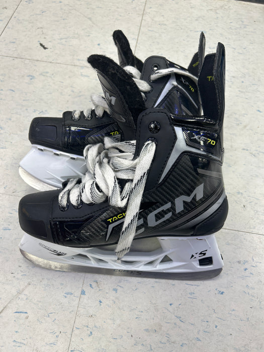 Used CCM Tacks XF70 Intermediate Player Skates 6.0EE
