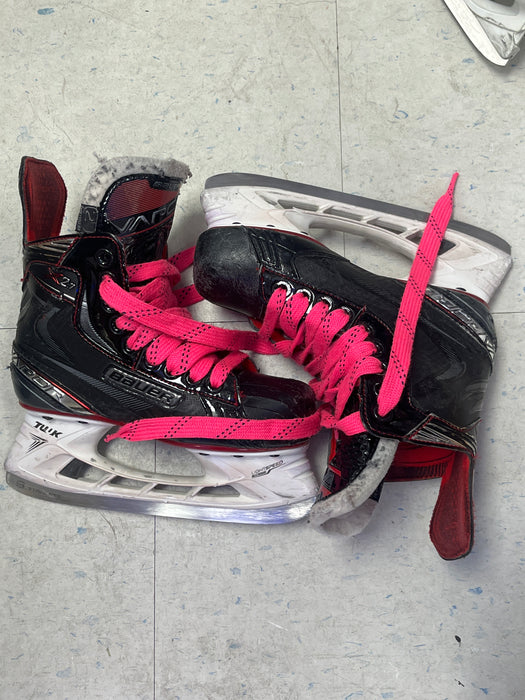 Used Bauer Vapor X2.7 Size 2EE Skates