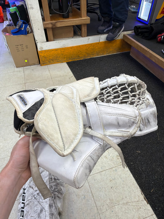 Used Bauer Supreme S29 Intermediate Catcher and Blocker Set