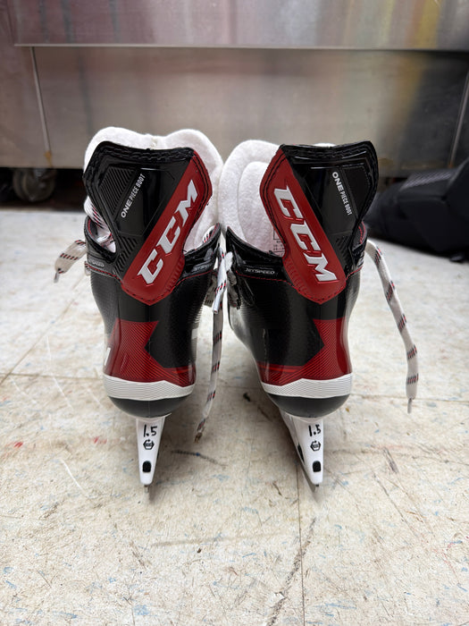 Used CCM JetSpeed FT475 Size 1.5R Skates