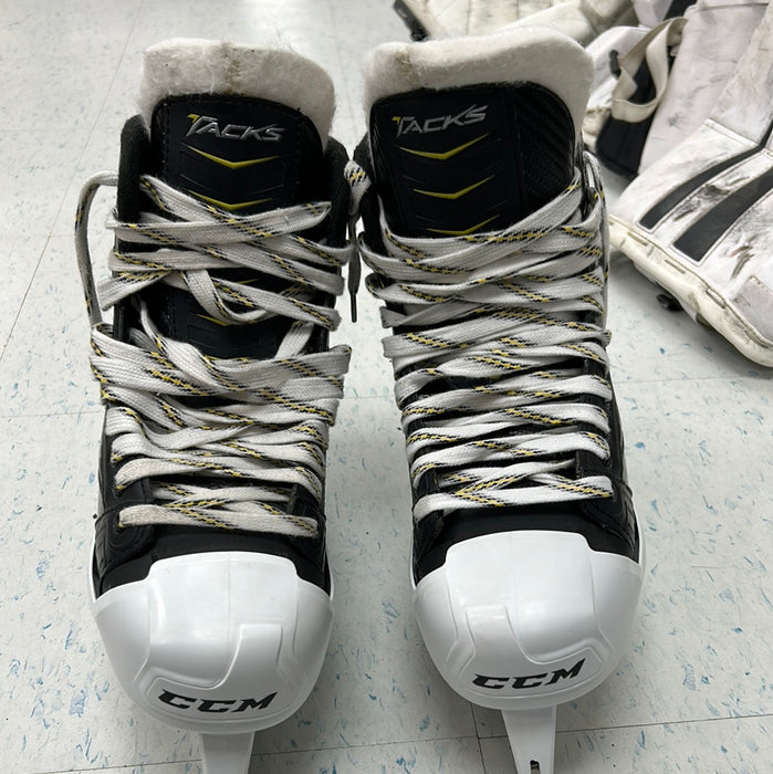 Used CCM Tacks 4092 Goal Skate 10 D