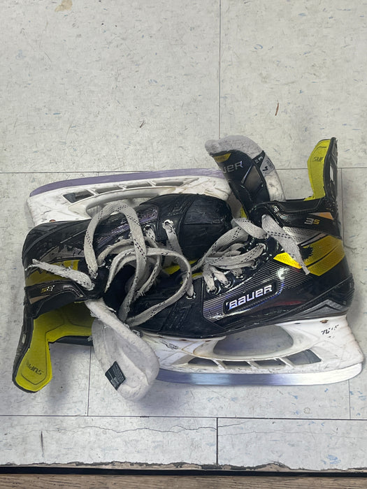 Used Bauer Supreme 3S Size 4 Fit 3 Skates