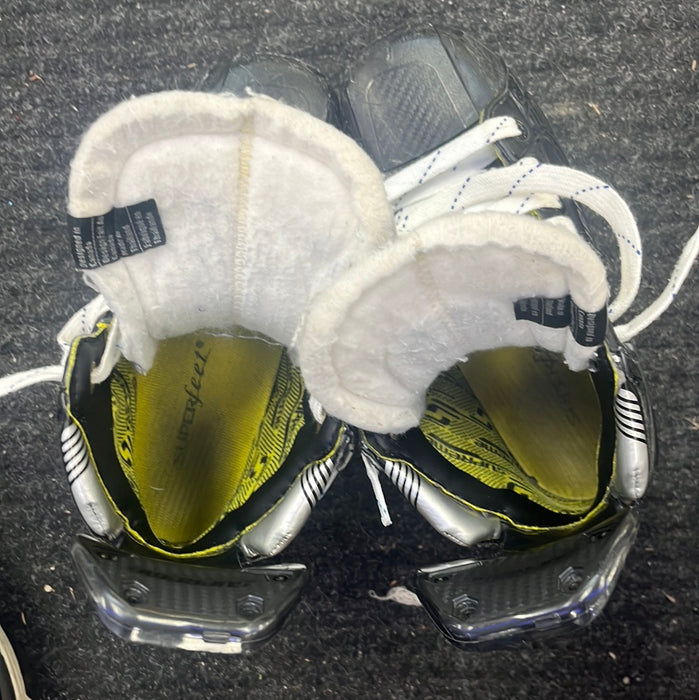 Used Bauer Supreme M5 Pro Size 3 Player Skates