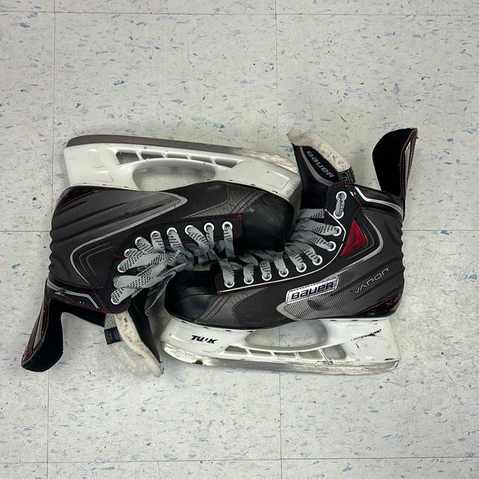 Used Bauer Vapor x40 10.0 Seniod Skates