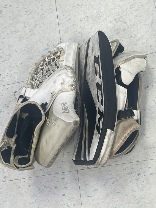 Used CCM P2.5 Junior Catcher and Blocker Set