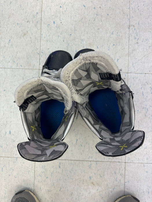 Used Bauer Vapor X3 Size 5.0 D Skates