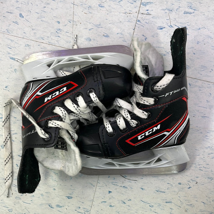 Used CCM JetSpeed FT340 Size 8 Youth Player Skates