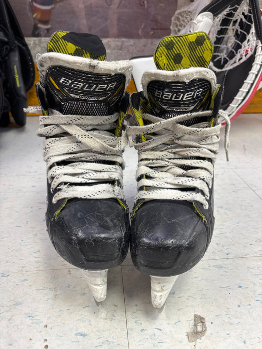 Used Bauer Supreme M3 Size 7.0EE Senior Skates