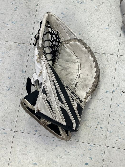 Used CCM E4.5 Youth Catcher