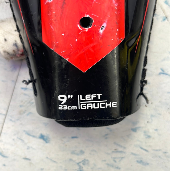 Used Bauer Lil Sport 9” Shin Pads