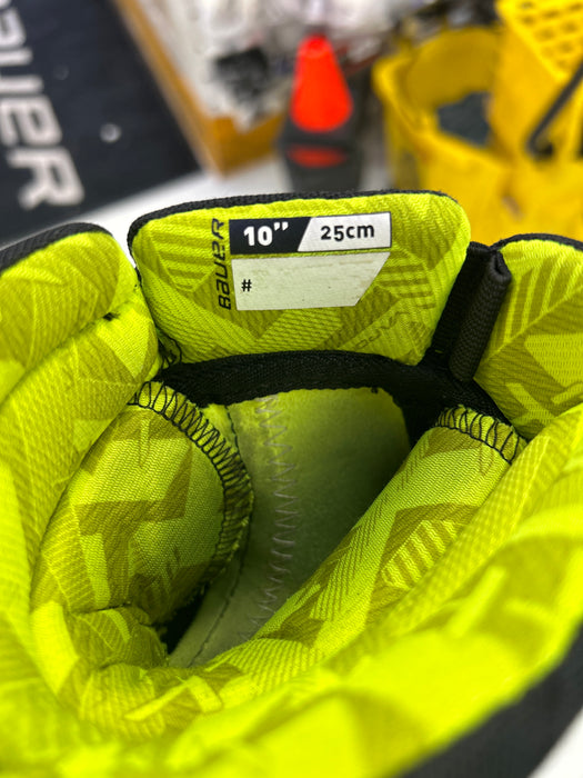 Used Bauer Vapor 3X Junior Player Gloves