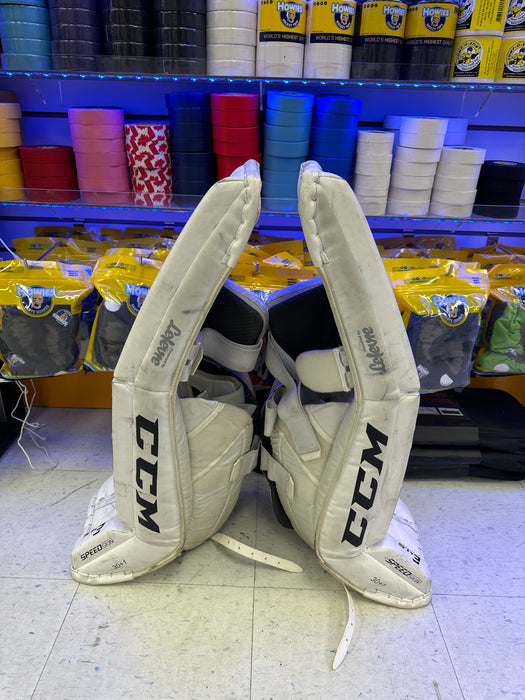 Used CCM E4.5 30+1 Goal Pads